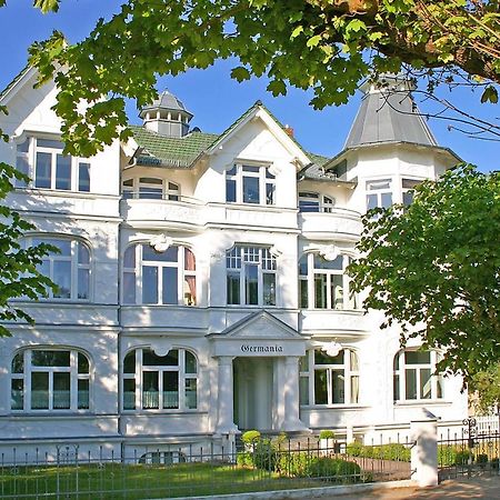 Villa Germania 15 ゼーバート・ヘリングスドルフ エクステリア 写真